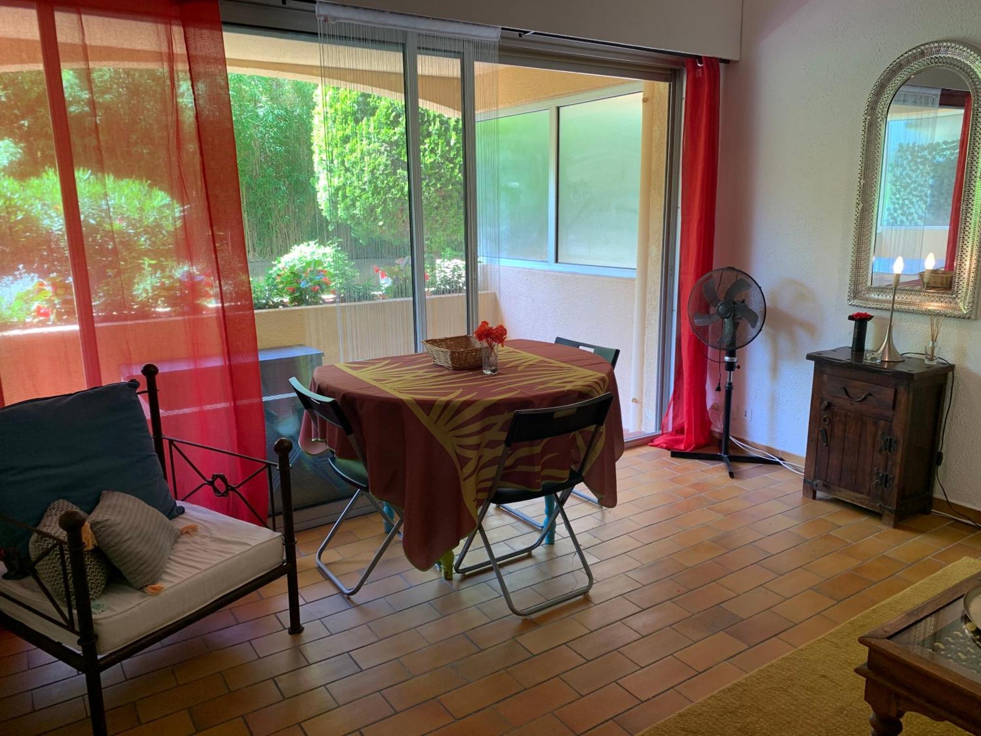 Studio Azur Six-Fours-les-Plages Exteriör bild